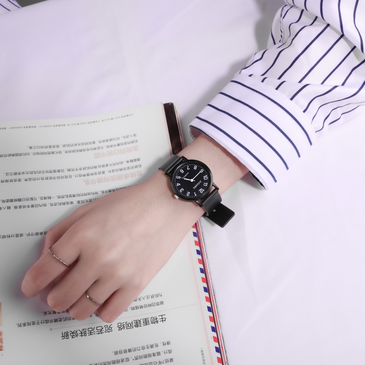 Yikaze นาฬิกาข้อมือผู้หญิงสีดำ - Silicone Band Women บทวิจารณ์และราคา