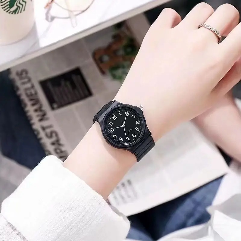 นาฬิกาควอตซ์สำหรับผู้หญิง ดีไซ - Silicone Band Women บทวิจารณ์และราคา